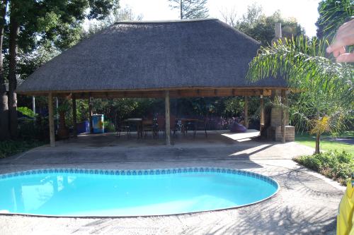 Lilac Lodge (2)